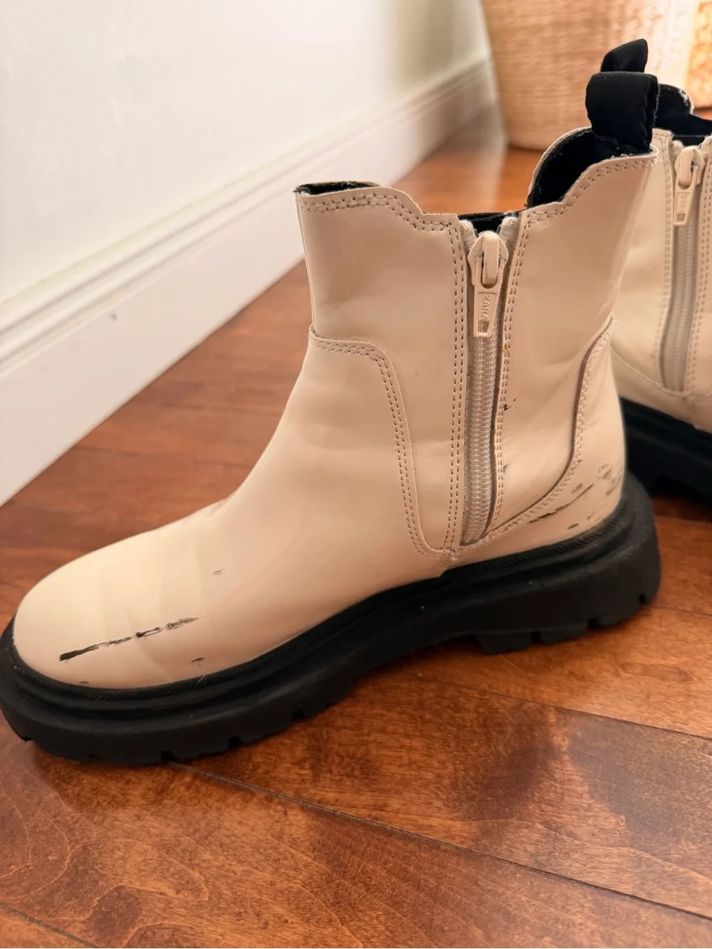 Zara girls Cream Chelsea Lug Boots with Black Sole